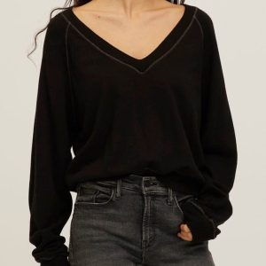 Cambridge Contrast Stitch V-Neck Sweatshirt - Image 2