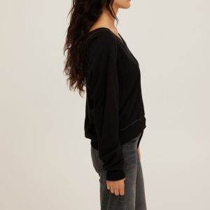 Cambridge Contrast Stitch V-Neck Sweatshirt - Image 4