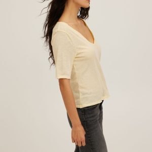 Jude V-Neck Elbow Sleeve Tee - Image 3