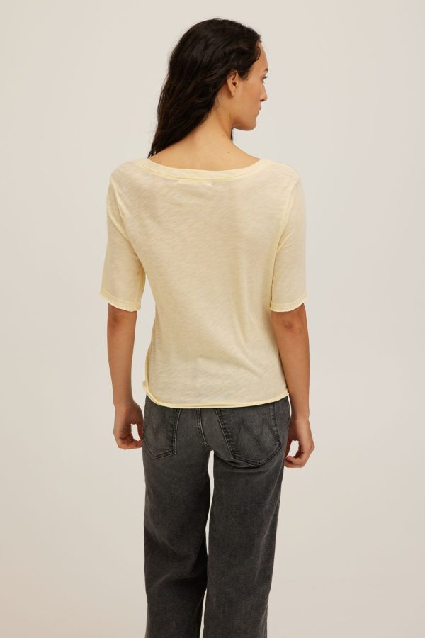 Jude V-Neck Elbow Sleeve Tee