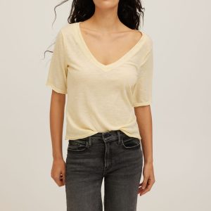 Jude V-Neck Elbow Sleeve Tee - Image 5