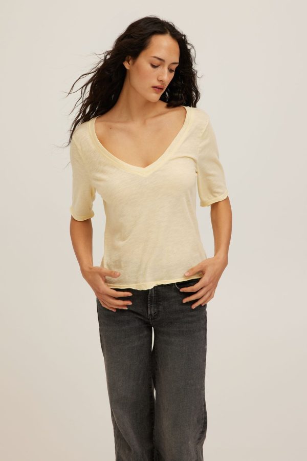 Jude V-Neck Elbow Sleeve Tee