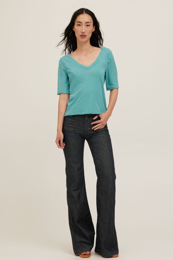 Jude V-Neck Elbow Sleeve Tee