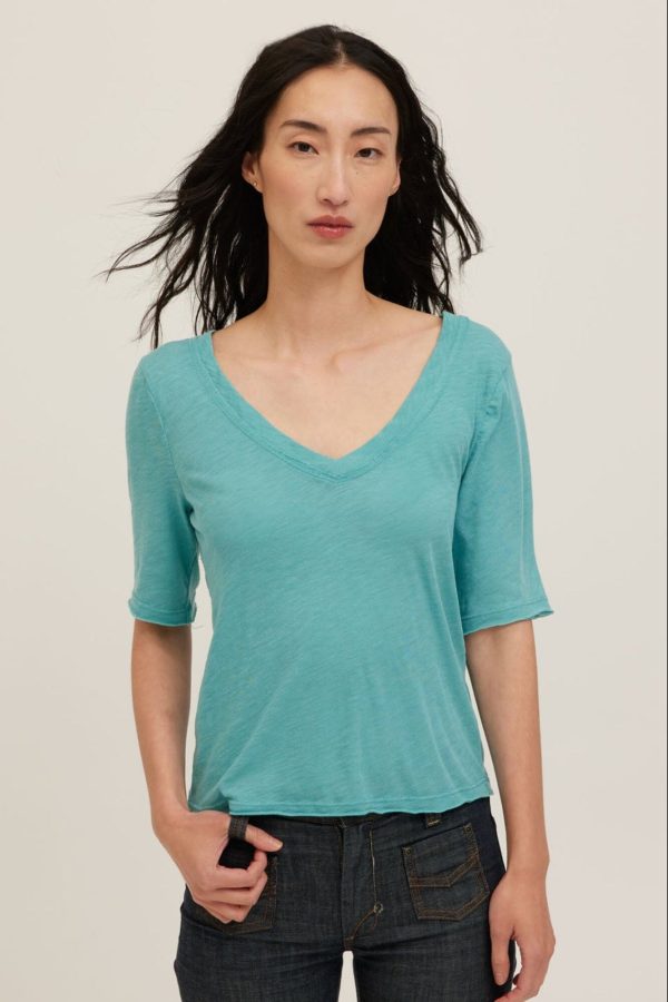 Jude V-Neck Elbow Sleeve Tee