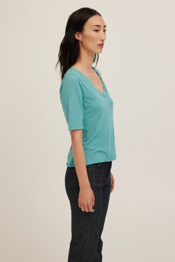 Jude V-Neck Elbow Sleeve Tee