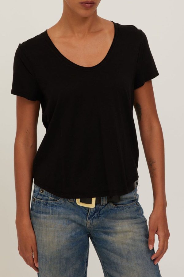 Flora U-Neck Tee