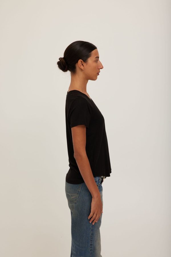 Flora U-Neck Tee