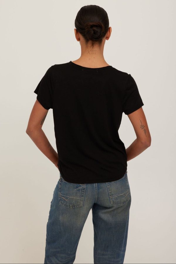 Flora U-Neck Tee