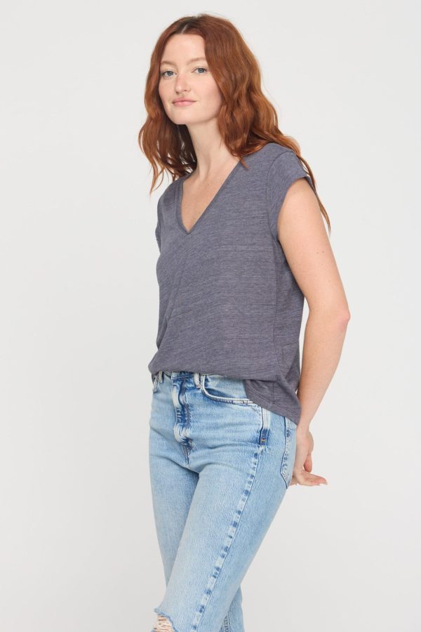 Canyon V-Neck Tee