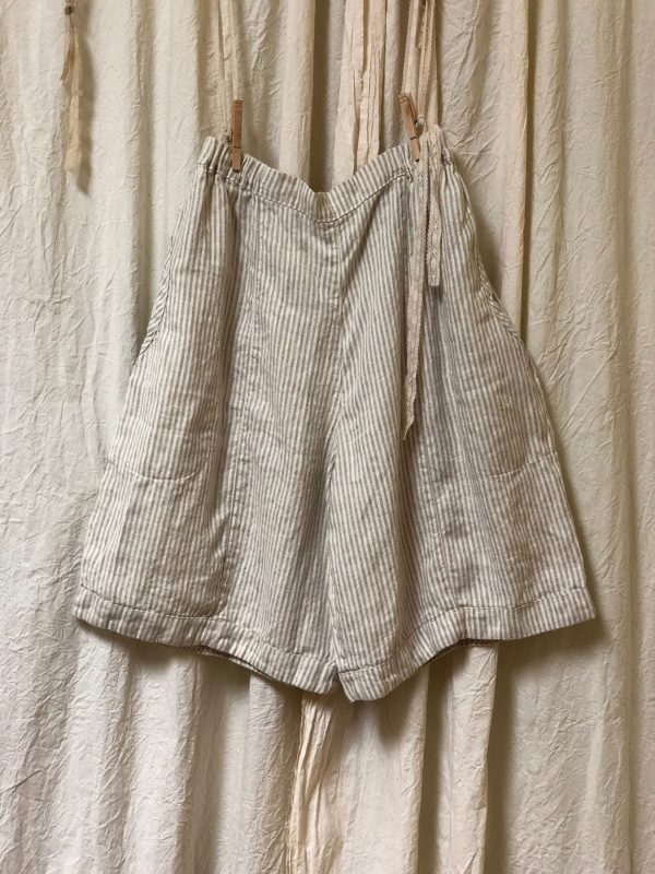 Walking Short, Linen