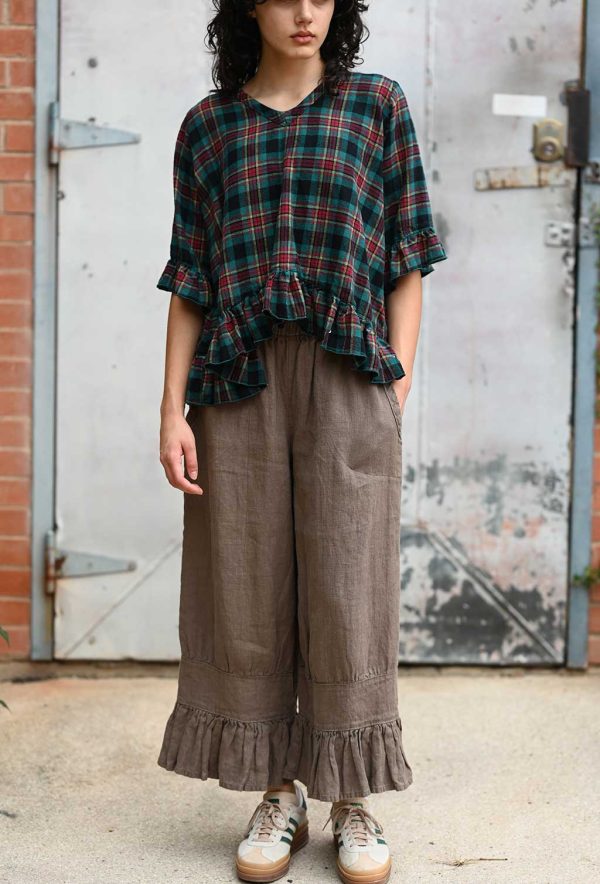 Janis Bloomer Long, Linen